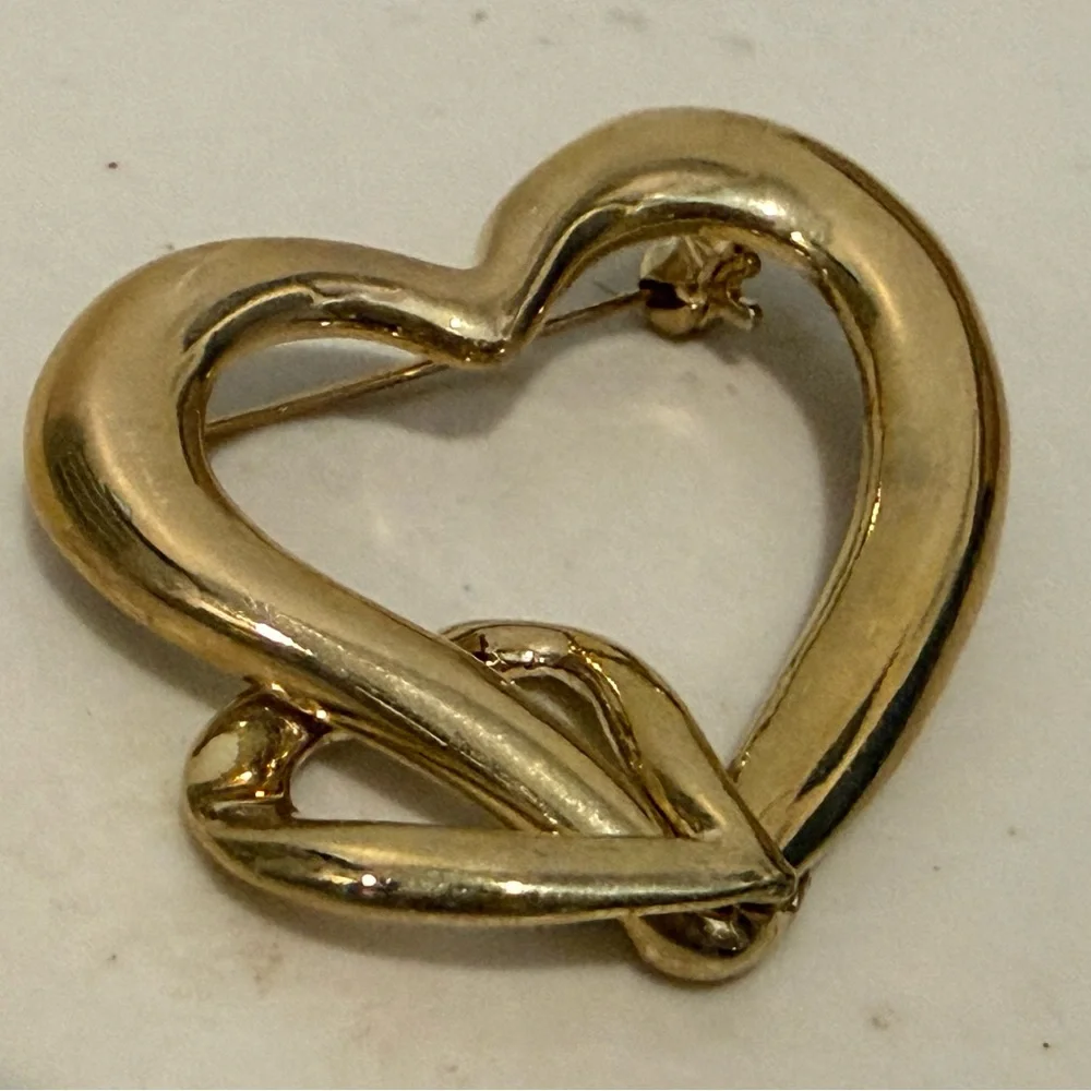 Vintage Double Heart Interlocking Hanging Love Gold-tone Pin‎ Brooch